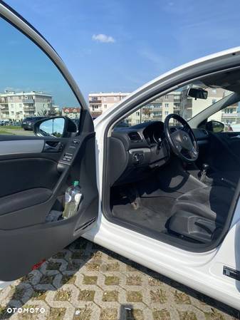 Volkswagen Golf VI 1.6 TDI Highline - 14