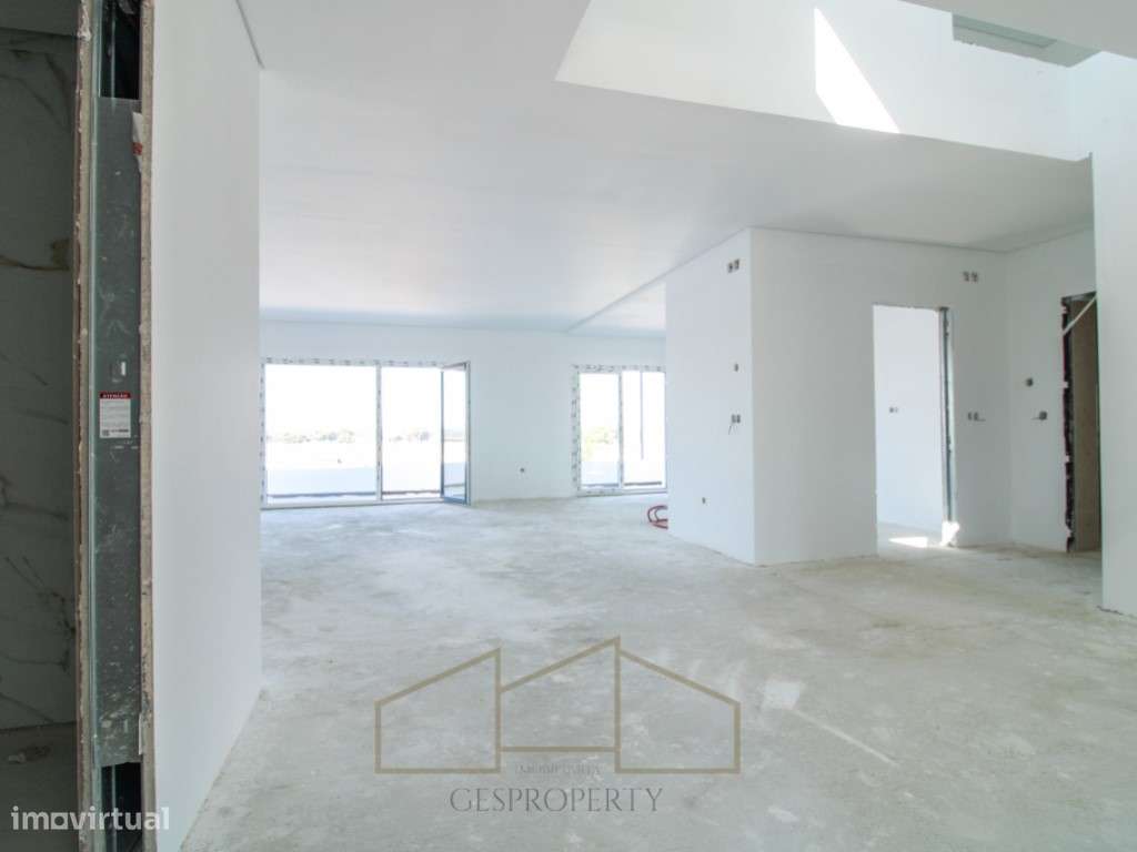 Apartamento T3 Duplex em Pinhal Novo-4