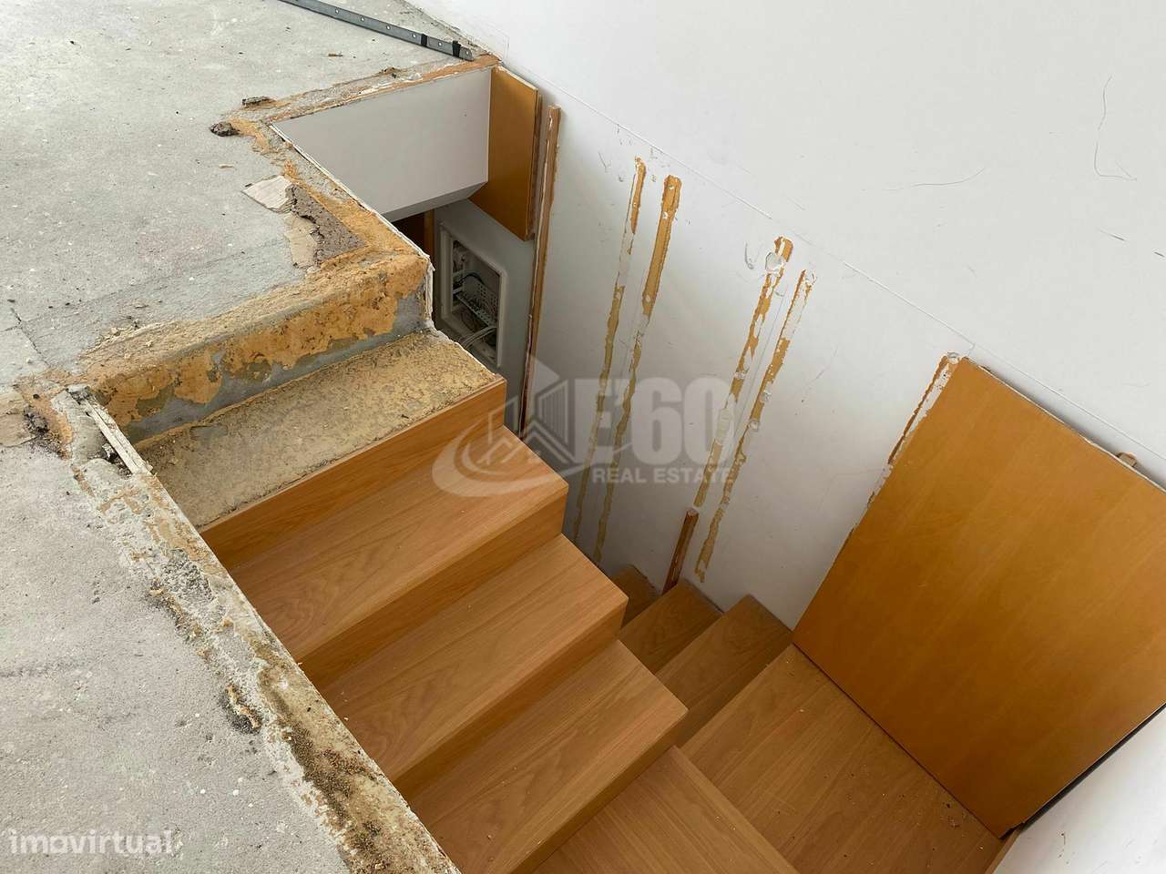 T4 DUPLEX COM TERRAÇO ESPINHO-9