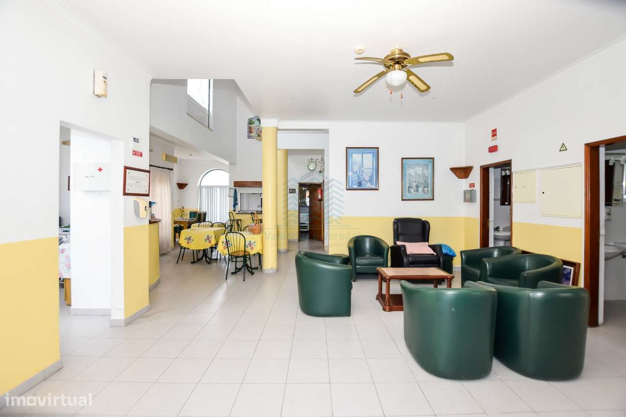 Residencial com 17 Quartos em Videla - Torres Novas-22