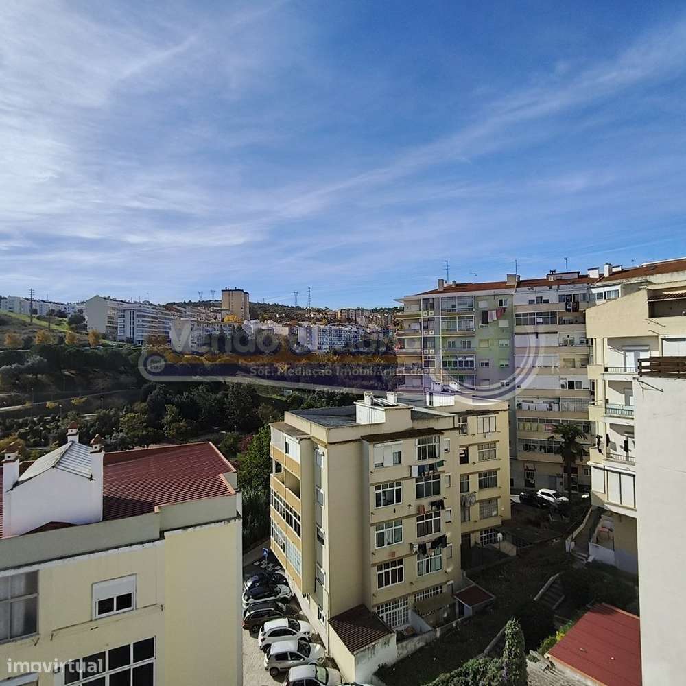 Apartamento T2 em Vila Franca de Xira (VFX123)-16