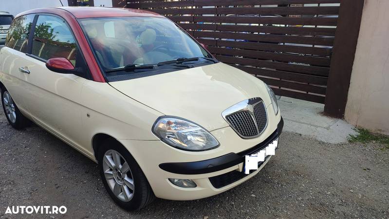 Lancia Ypsilon Y 1.4 16v DFN Aut. Platino - 11