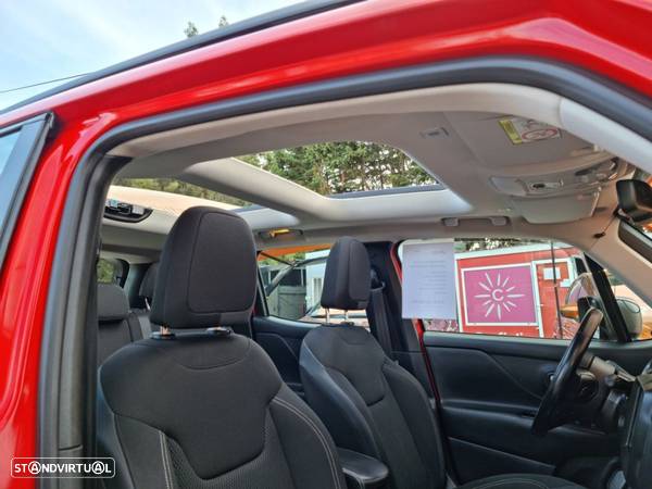 Jeep Renegade 1.3 T Limited DCT - 26