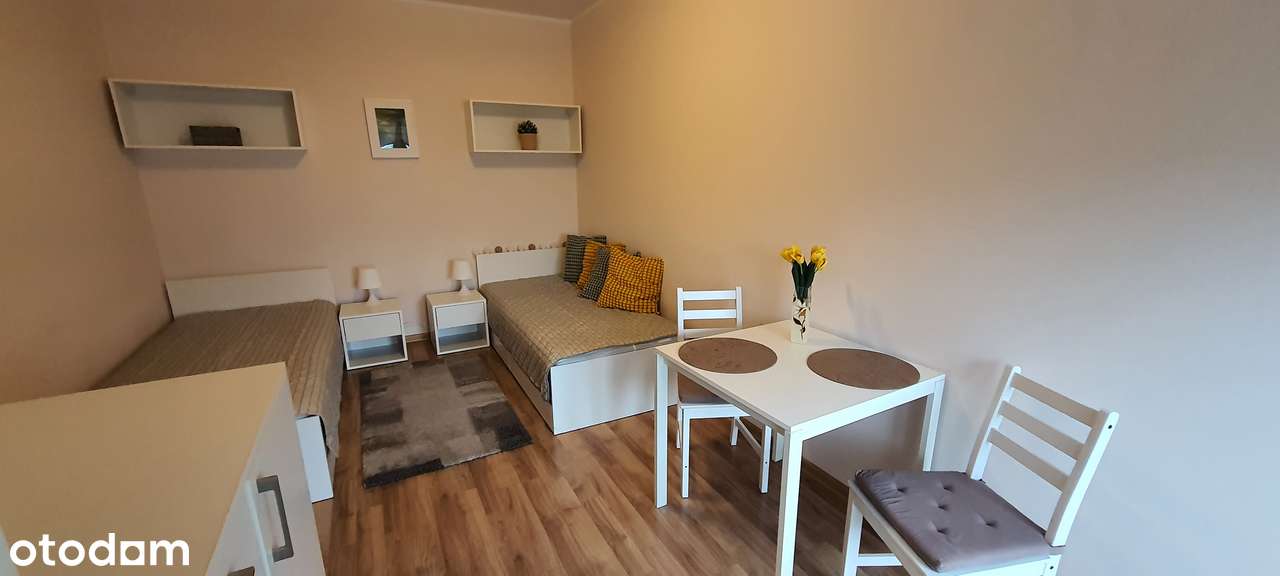 Awiator - nowoczesne dwa pokoje, oddzielna kuchnia, dwie toalety - Pełny obrazek: 2/12