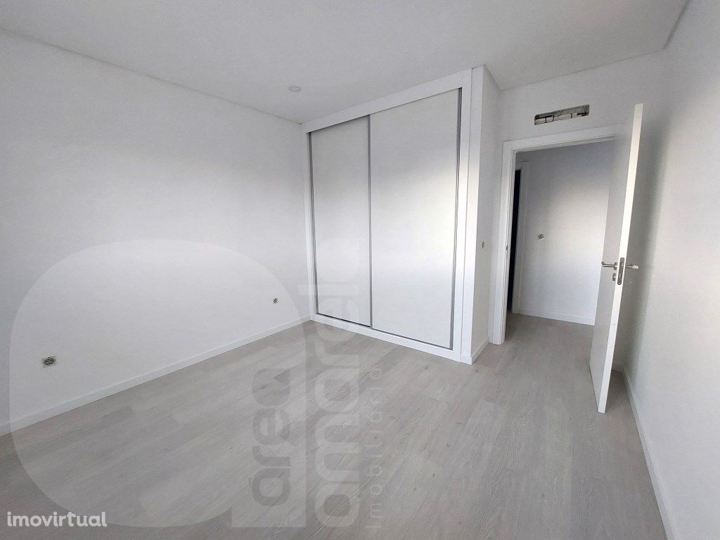 Apartamento T1 | 100 m² | Urbanização Val'Flores - Pinhal...