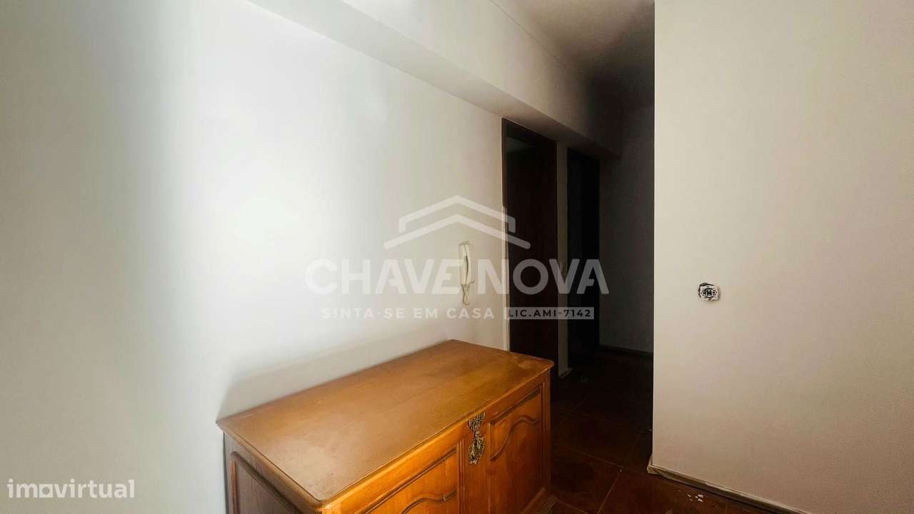 T2 junto ao Shopping Oitava Avenida – São João da Madeira - Grande imagem: 3/20