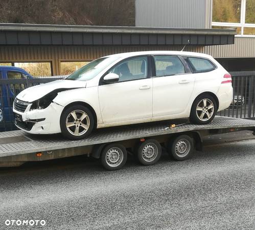 Peugeot 308 1.2 PureTech Allure S&S - 34