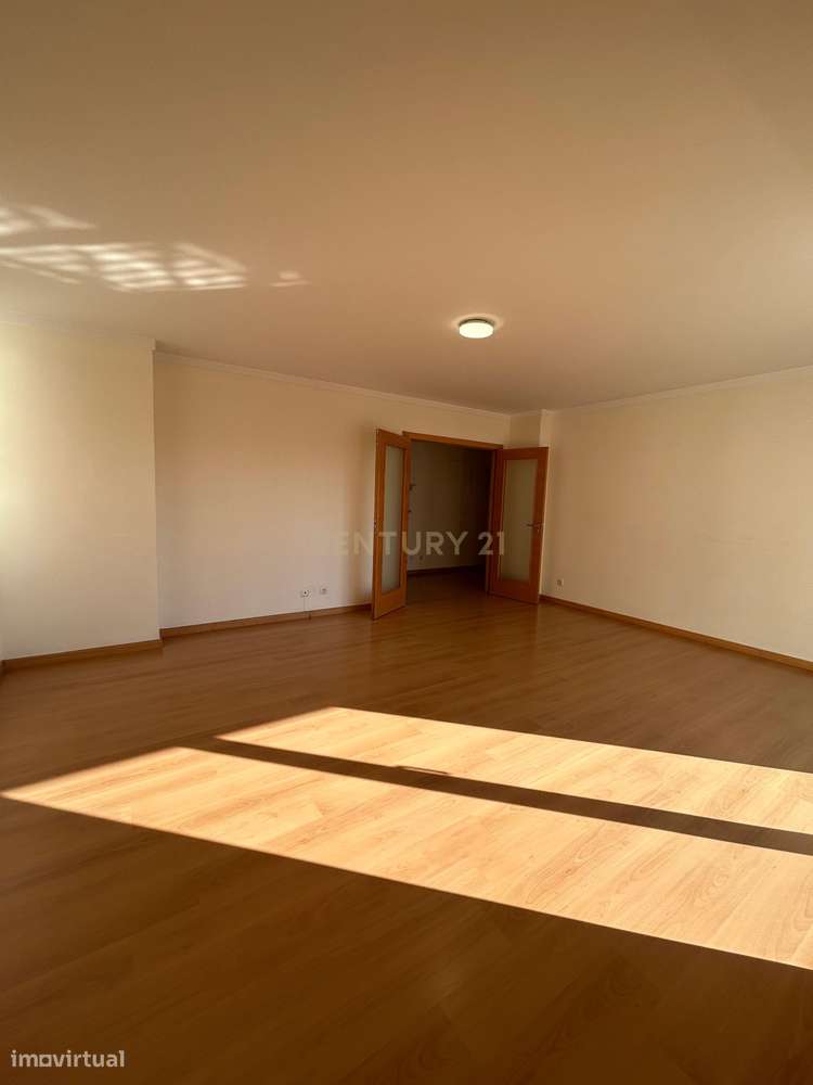 T2 Parque das Conchas com 2 lugares de estacionamento - Grande imagem: 5/46