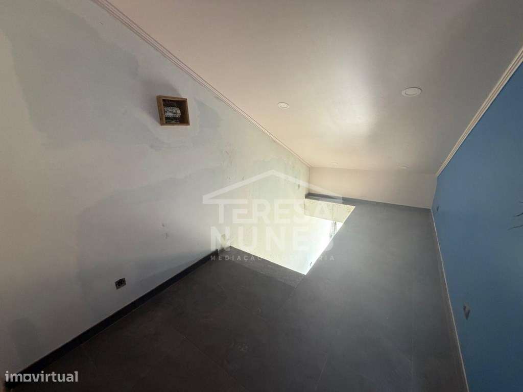 APARTAMENTO T3 + 1 - ARRENTELA / SEIXAL-12