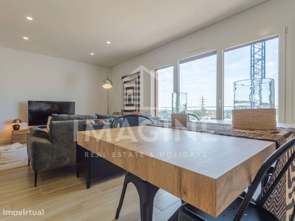 Apartamento T2 com Varanda Aterraçada na Quinta da Amizade-12