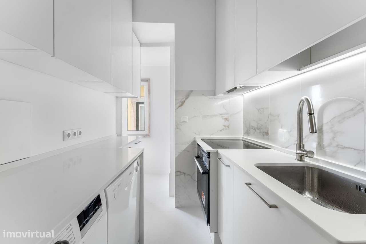 Apartamento T2 com vista, Príncipe Real, Lisboa-12