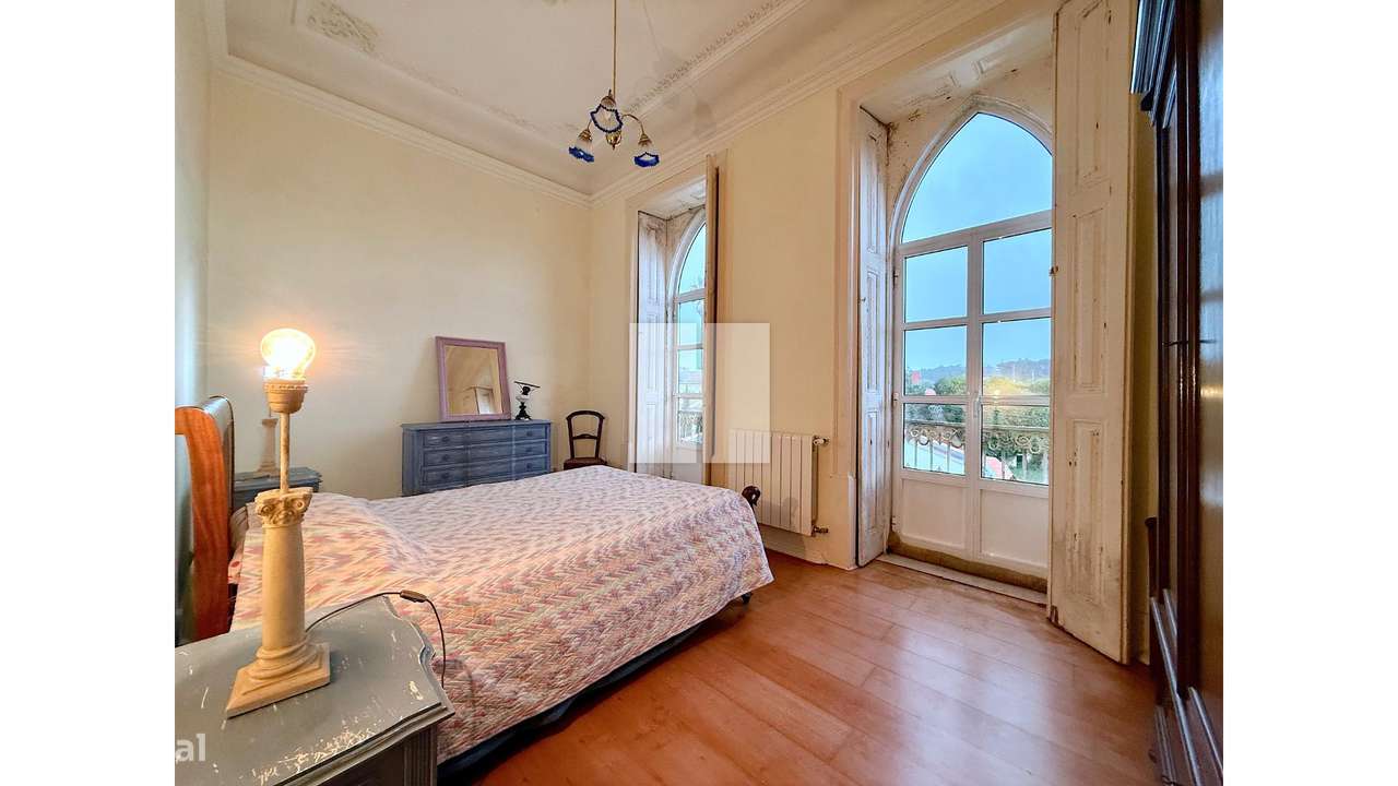 Moradia Senhorial T6-32