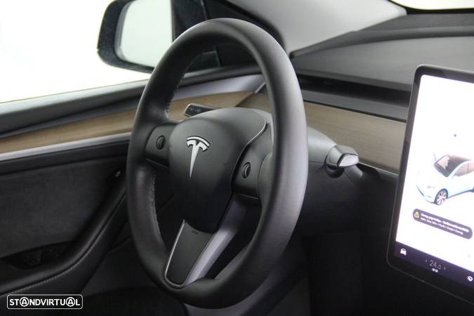 Tesla Model Y Long Range Dual Motor AWD - 10