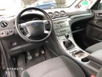 Ford Galaxy 2.0 TDCi Ghia - 14