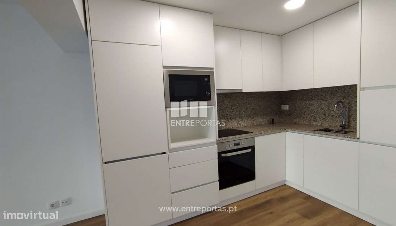 Venda de Apartamento T3 no centro da cidade, na Póvoa de Varzim - Grande imagem: 4/16