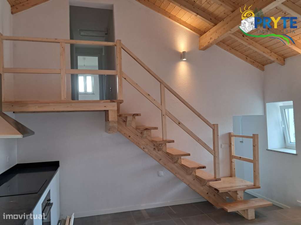 Moradia de tipologia T3 situada perto da Vila da Sertã-14