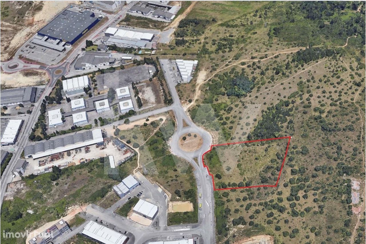 Terreno Urbano para construção em Eiras com 8.761m2 | Zona Industrial