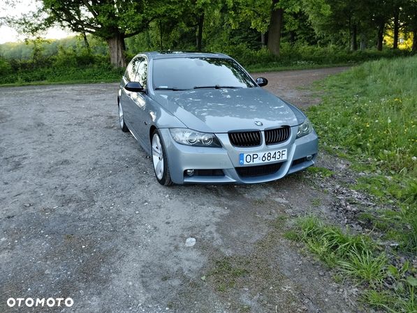 BMW Seria 3 330i - 1