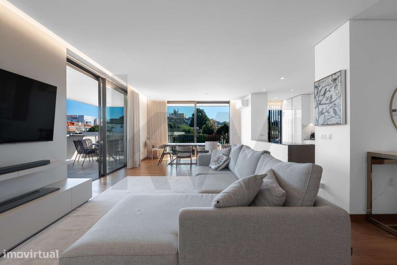 Apartamento T3 em Santa Maria da Feira (Condomínio Fechado) - Grande imagem: 2/30