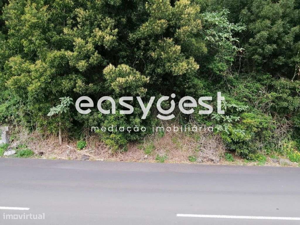 Terreno em lugar agradável com muito bom acesso - Terra Chã - Grande imagem: 4/5