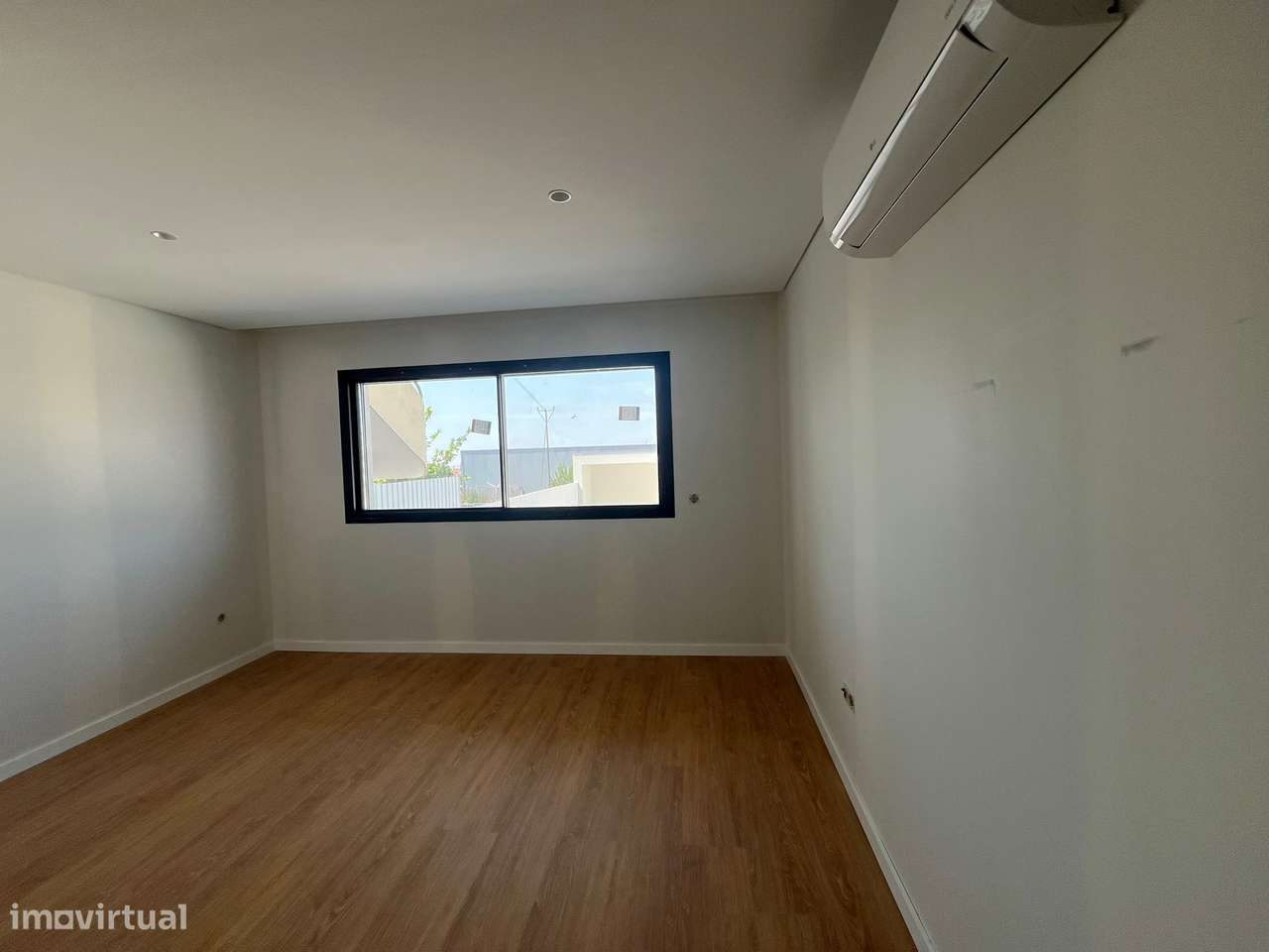 Comprar Excepcional Moradia T3 /Eevador Pedrouços Maia-15