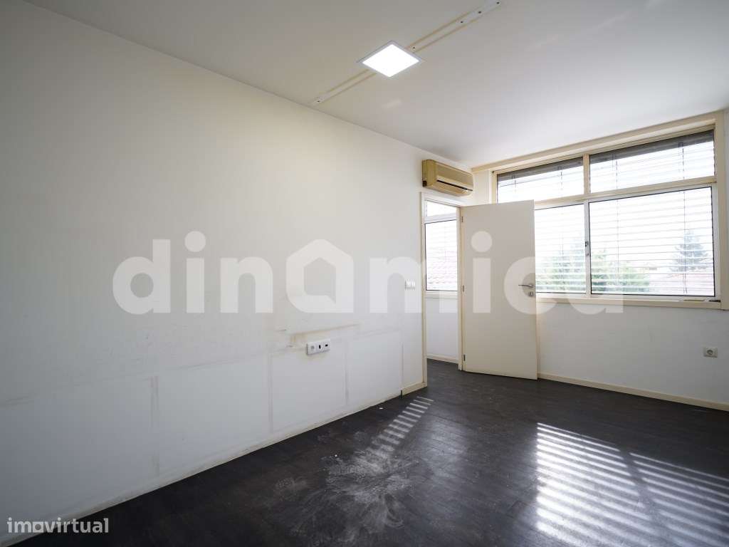 Imóvel Industrial / Serviços-21