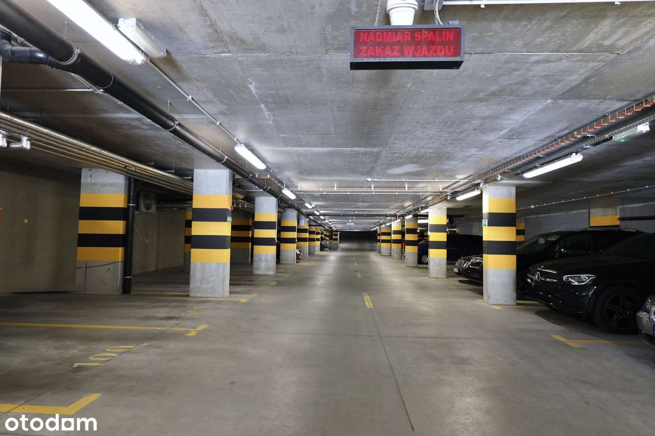 Mieszkanie z widokiem na Warszawę, 16 piętro, 20 min do centrum, SKM-16