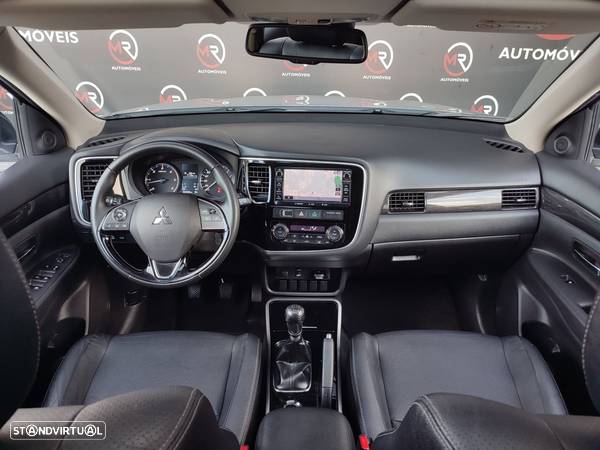 Mitsubishi Outlander 2.2 DI-D Intense - 10