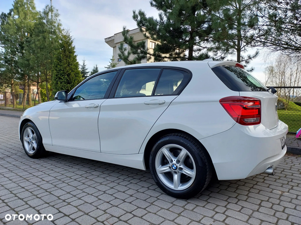 BMW Seria 1 116d Sport Line - 9