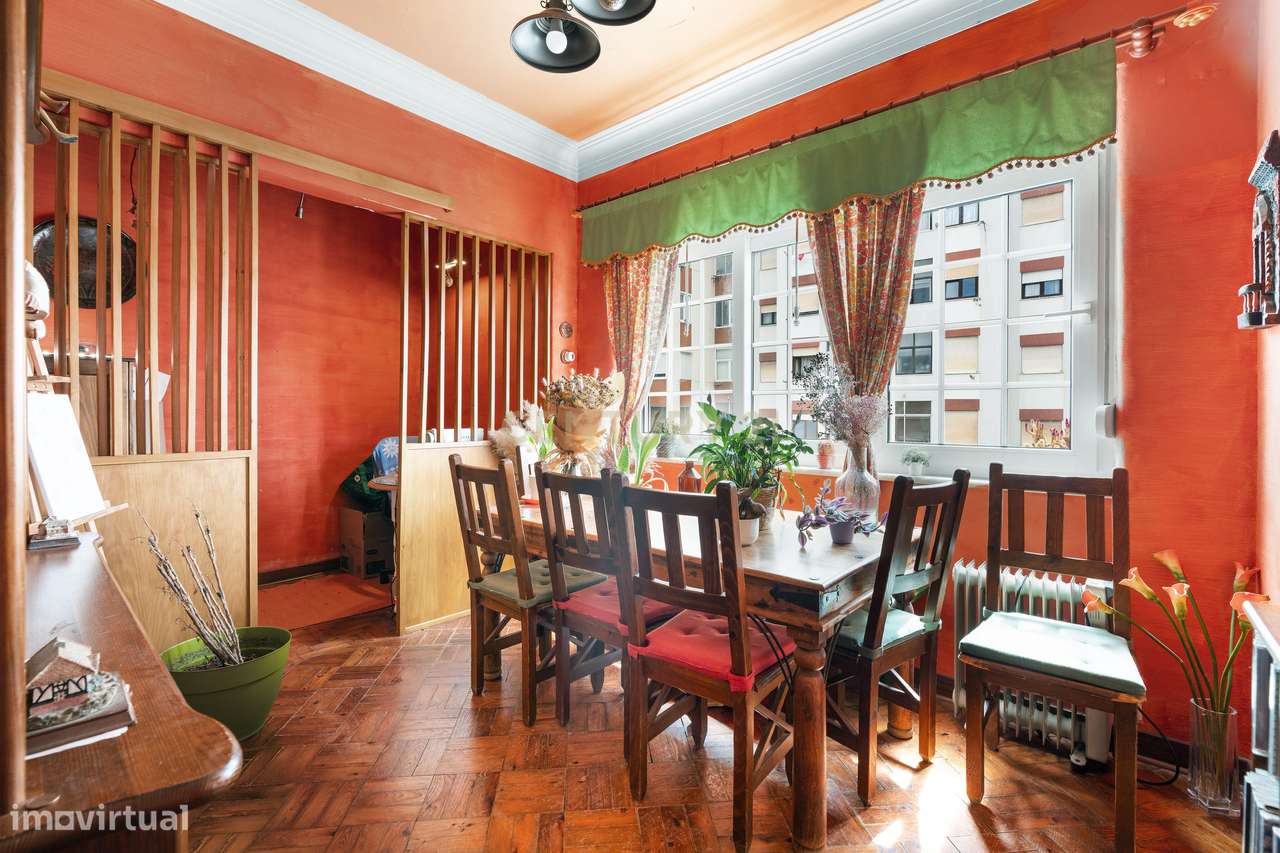 T4 na Avenida Alfredo da Silva – Barreiro | Charme, Espaço e Localizaç - Grande imagem: 5/23