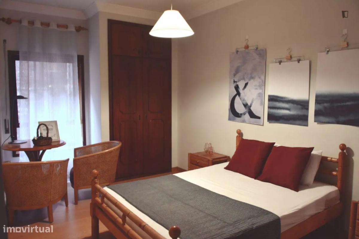 Quarto - localizado em Cidral Coimbra - Grande imagem: 2/10