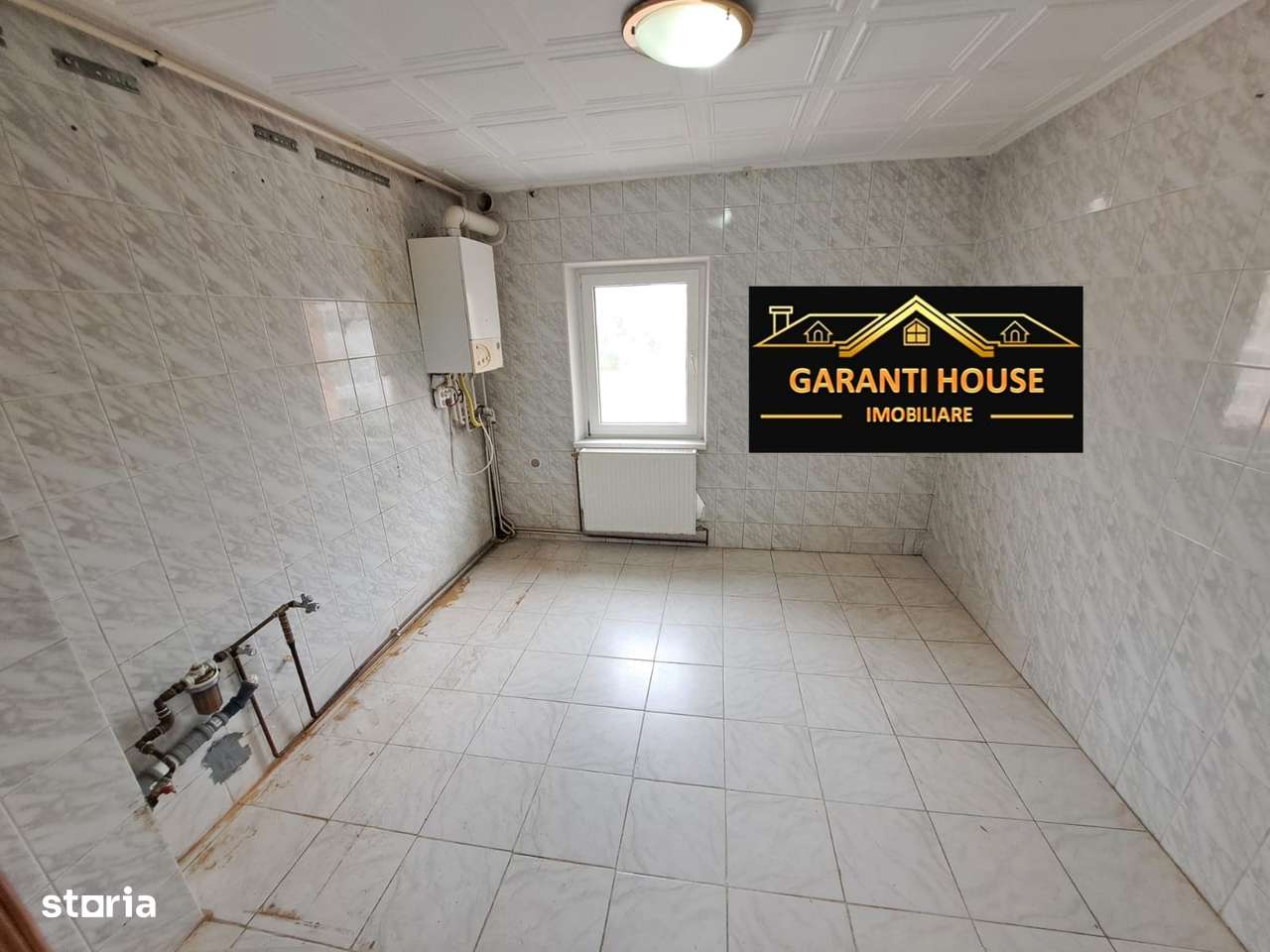 Petru Rares, etaj 3, apartament cu 3 camere, decomandat, 84 000€ neg. - Imagine principală: 2/7