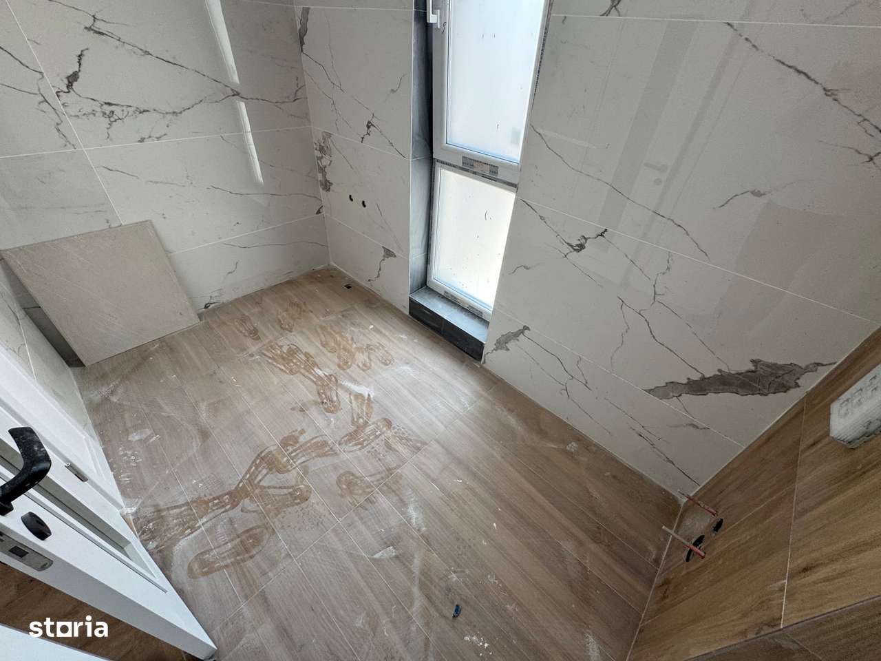 Vile Tunari, zona BUNA, Toate Utilitatile, curte 350m2-8