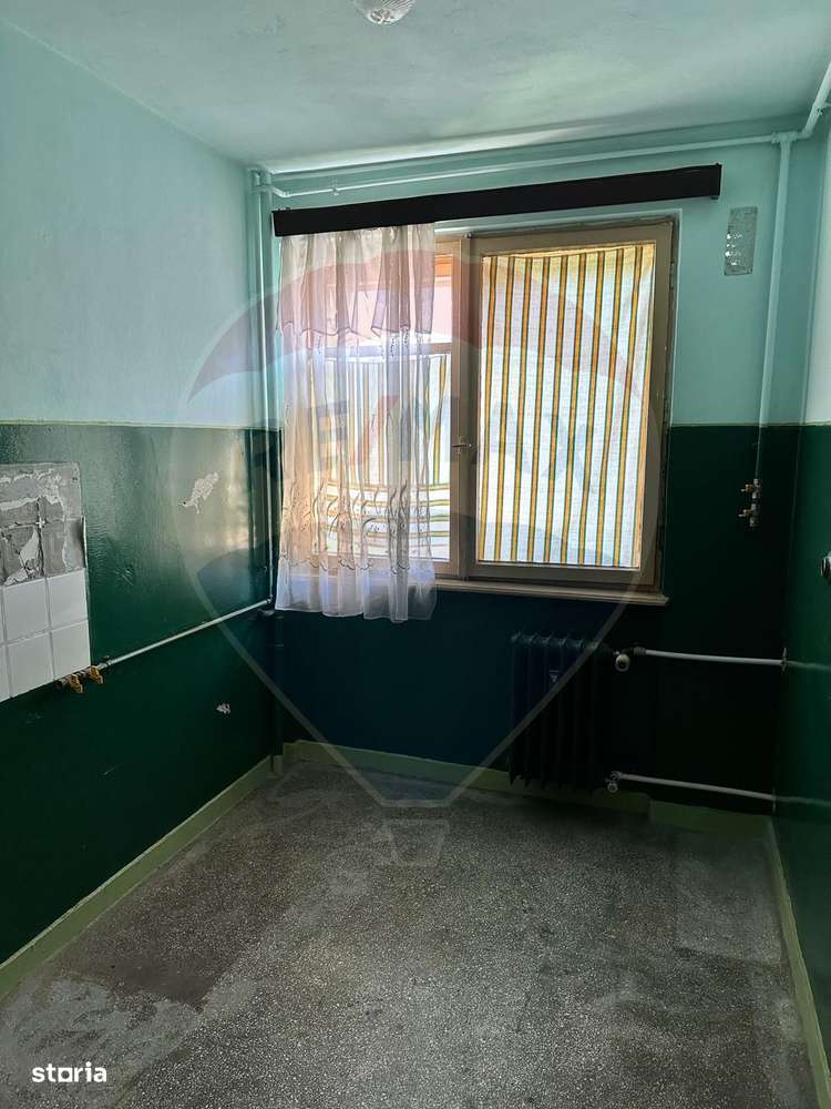 Vanzare Apartament  2 camere în zona Drumul Taberei-4