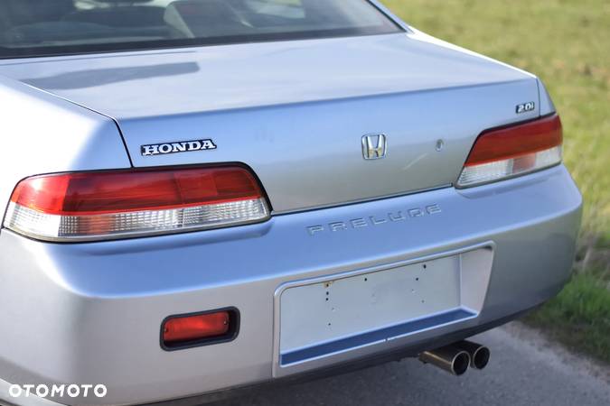 Honda Prelude 2.0 L - 8