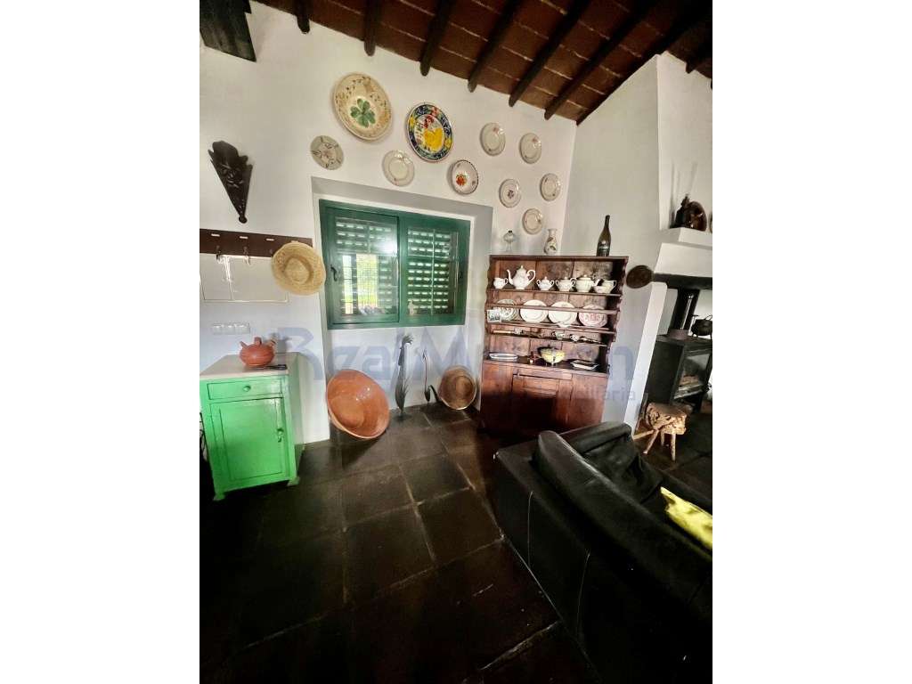 Vende-se Moradia T3 c/ Piscina em Vila Boim-15