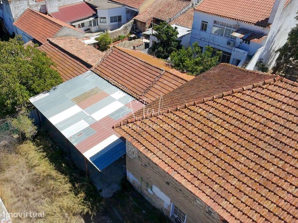 Armazém com 250 m² de Construção e Terreno de 585 m² | Excelente Po...-12