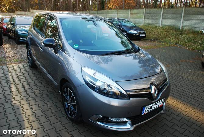 Renault Scenic Xmod 1.5 dCi Bose EDition - 11