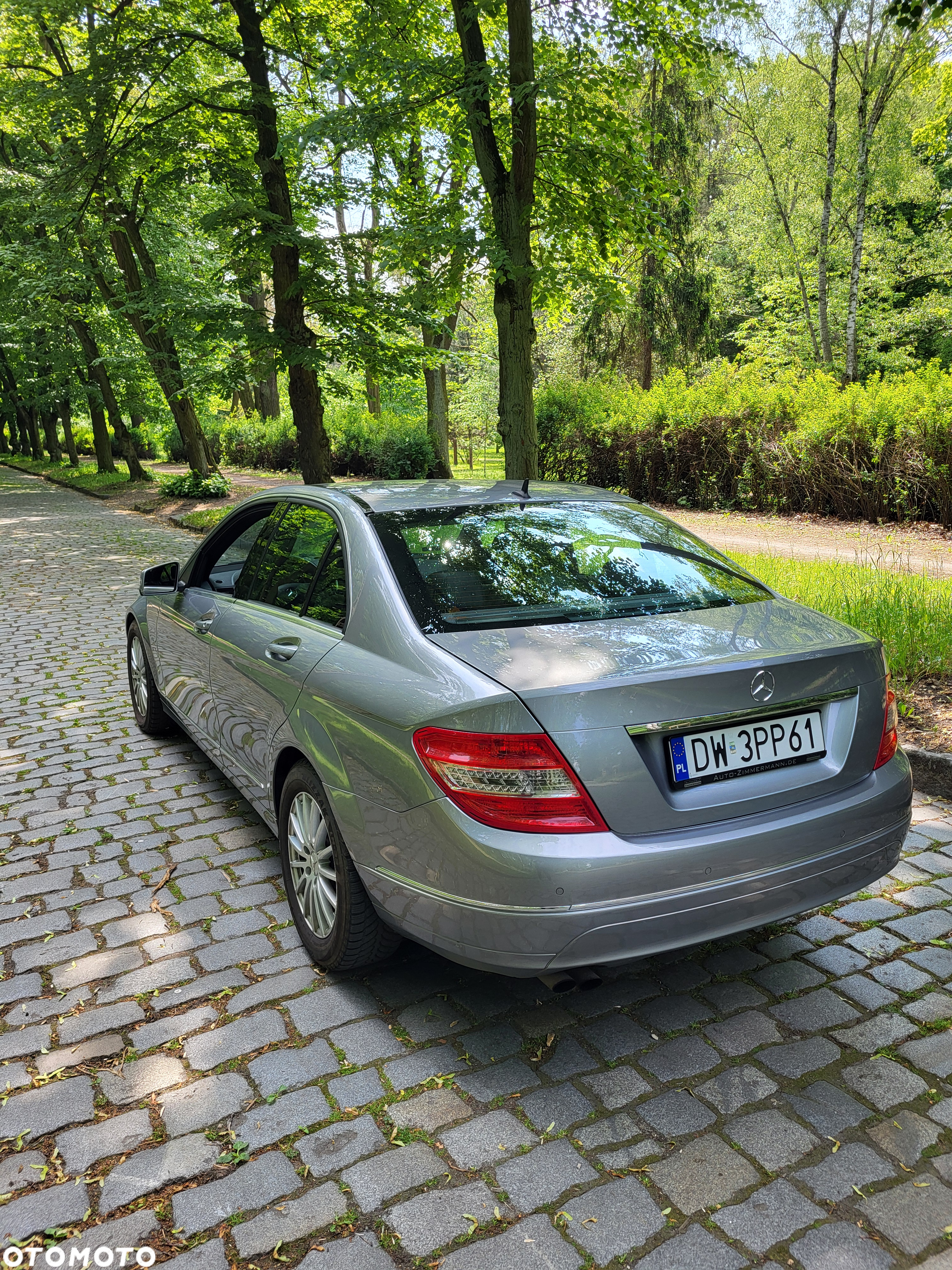 Mercedes-Benz Klasa C 180 T CGI Automatik BlueEFFICIENCY Elegance - 4