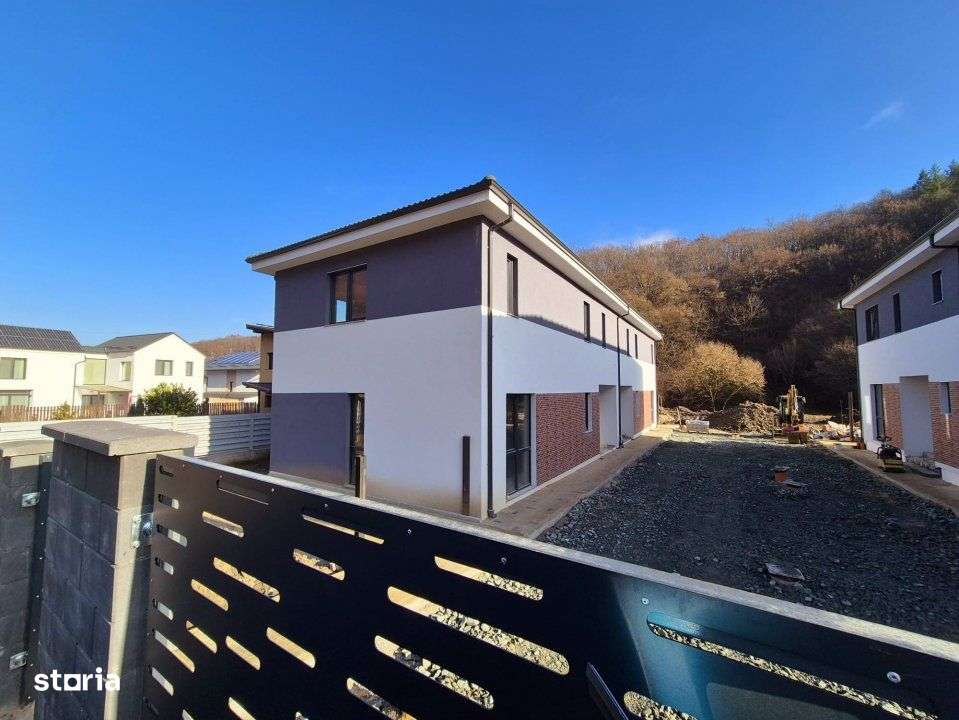 Ansamblu de case de vanzare Floresti zona Tauti finalizat-9