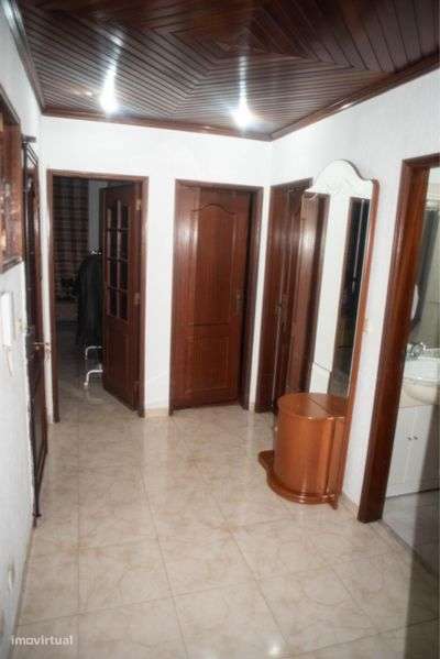 Apartamento T2 Monte Abrão - Grande imagem: 4/11