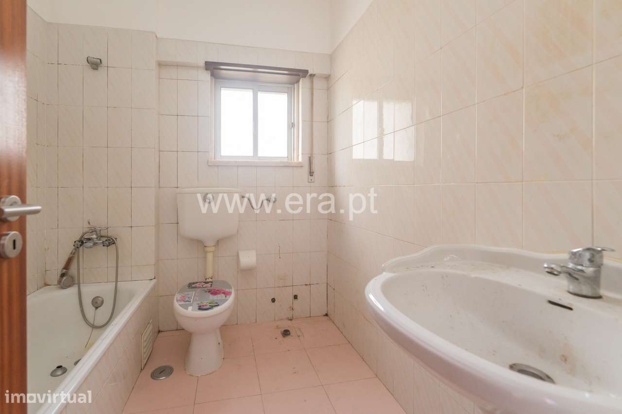 T2 - Jardim do Sol, Odivelas com lugar garagem-24