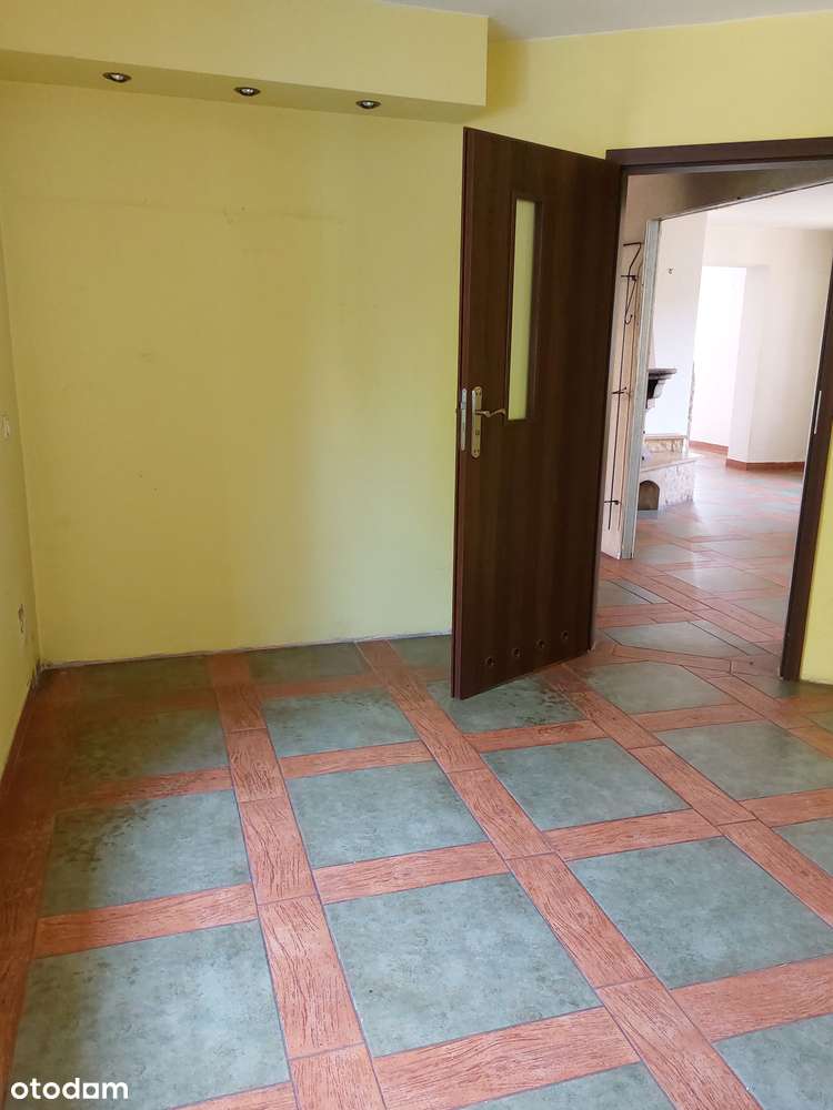 Dom wolnostojący stylizowany na dworek  225 m2 na działce 1100 m2.-15