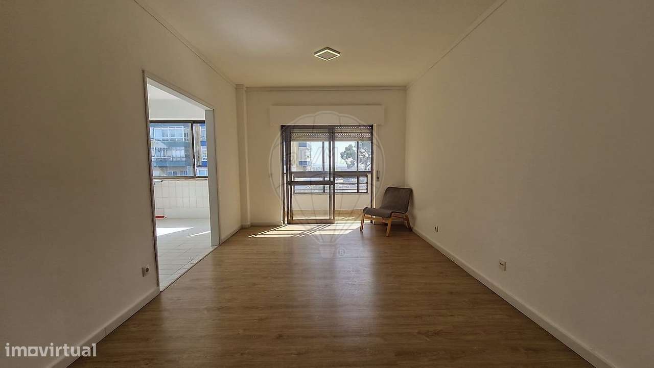 Apartamento T2 para arrendamento - Grande imagem: 4/19