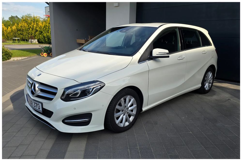 Mercedes-Benz B W246 180 7G-DCT UrbanStyle Edition 2016