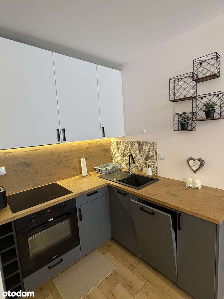 OSTRÓDZKA, OGRÓDEK 25M2, GARAŻ PODZIEMNY - Pełny obrazek: 2/20