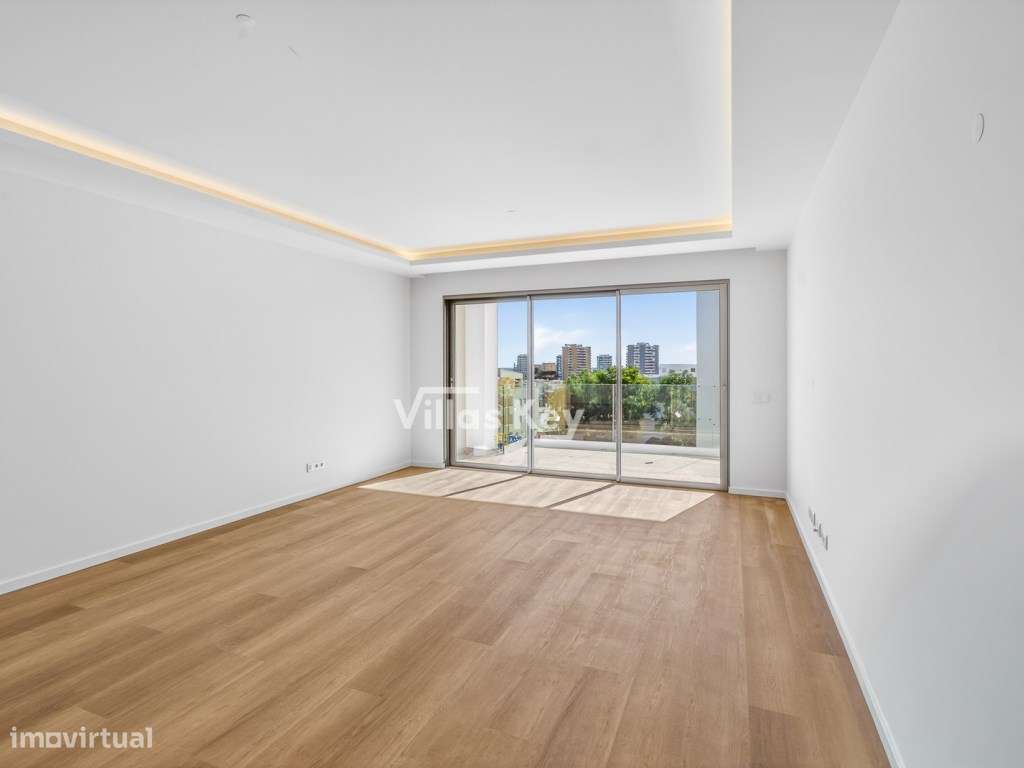 Apartamento T1 situado no centro de Alvor - Grande imagem: 3/22