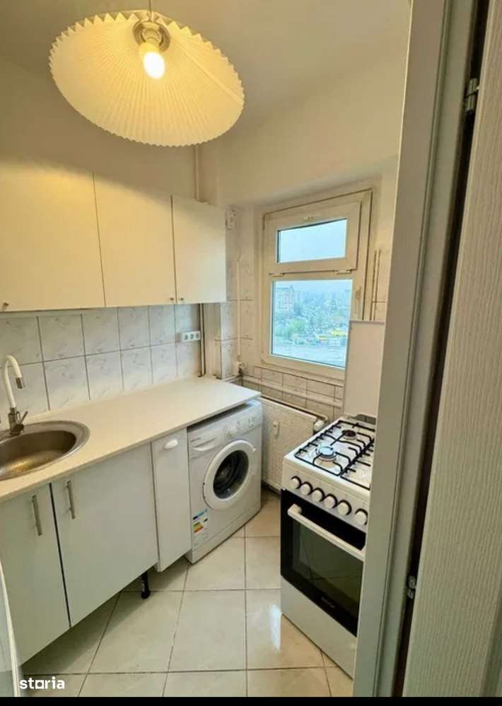 Apartament cu balcon, lift și aer condiționat în Dristor - Imagine principală: 5/5