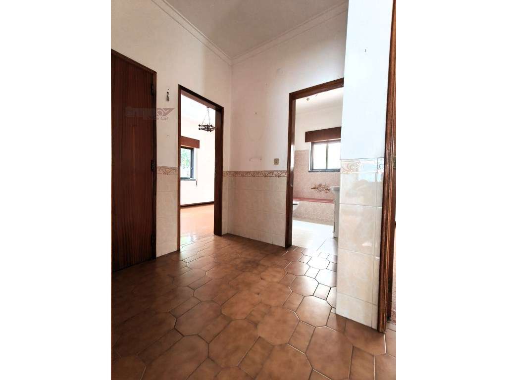 Fantástica Moradia Isolada T3 com Sótão, Cave e Churrasqueira em Qu...-8