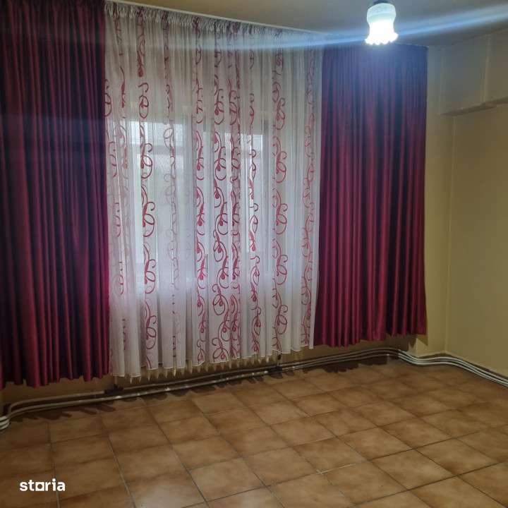 APARTAMENT DE VANZARE CU 3 CAMERE LA 5 CALARASI - Imagine principală: 4/11